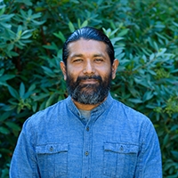 Headshot of Guillermo Garcia